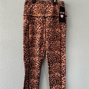 NWT Love Her Women's Leopard Print cropped leggings